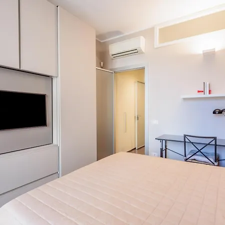 Appartamento Guesthost - Il Nido Nella Corte - Lovely Flat X3 *