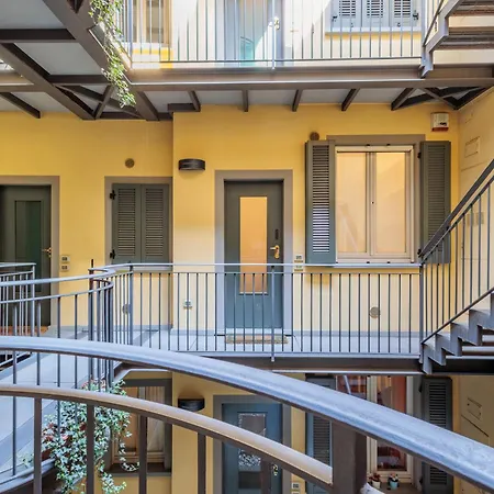 Lägenhet Guesthost - Il Nido Nella Corte - Lovely Flat X3 *